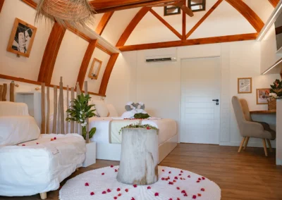 Te Mahana bungalow decorated for a honeymoon at the Tiki Beach Moorea